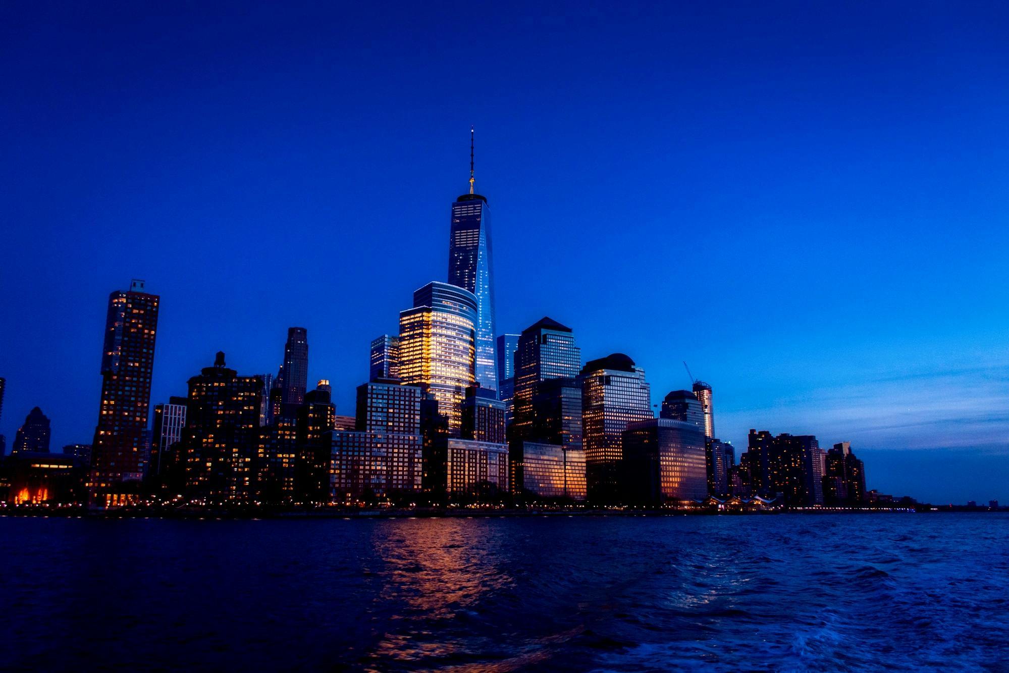 City vs. Nature Lips: What Pollution, Wind, and Urban Living is Doing to Your Lips